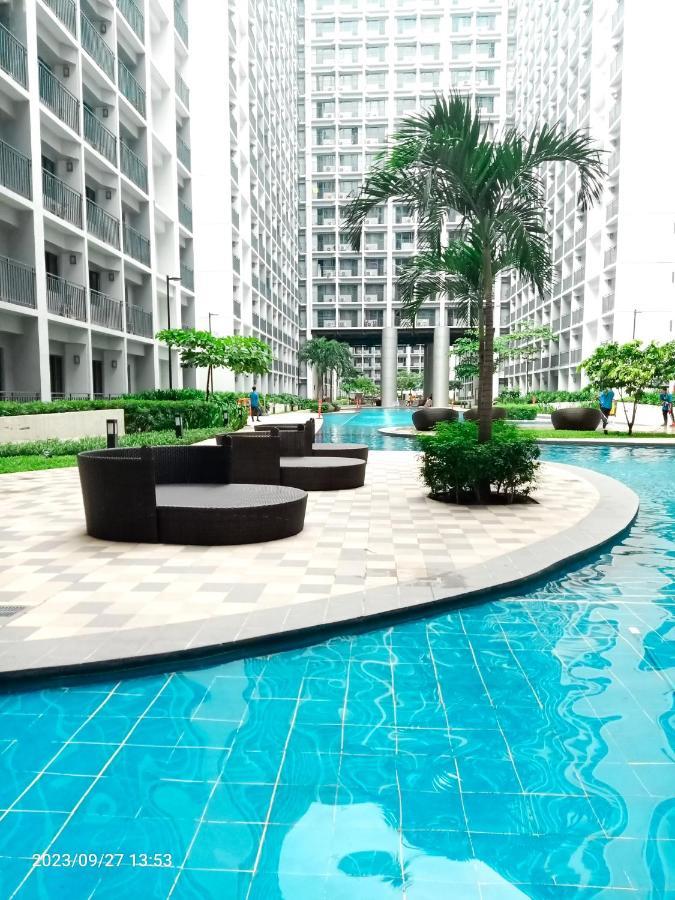 Shore 2 Residences 1Br Deluxe Room In Moa Complex Manilla Buitenkant foto