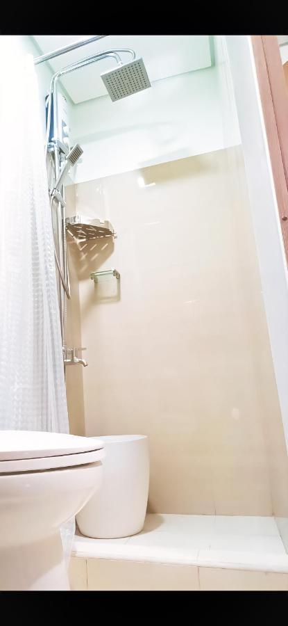 Shore 2 Residences 1Br Deluxe Room In Moa Complex Manilla Buitenkant foto
