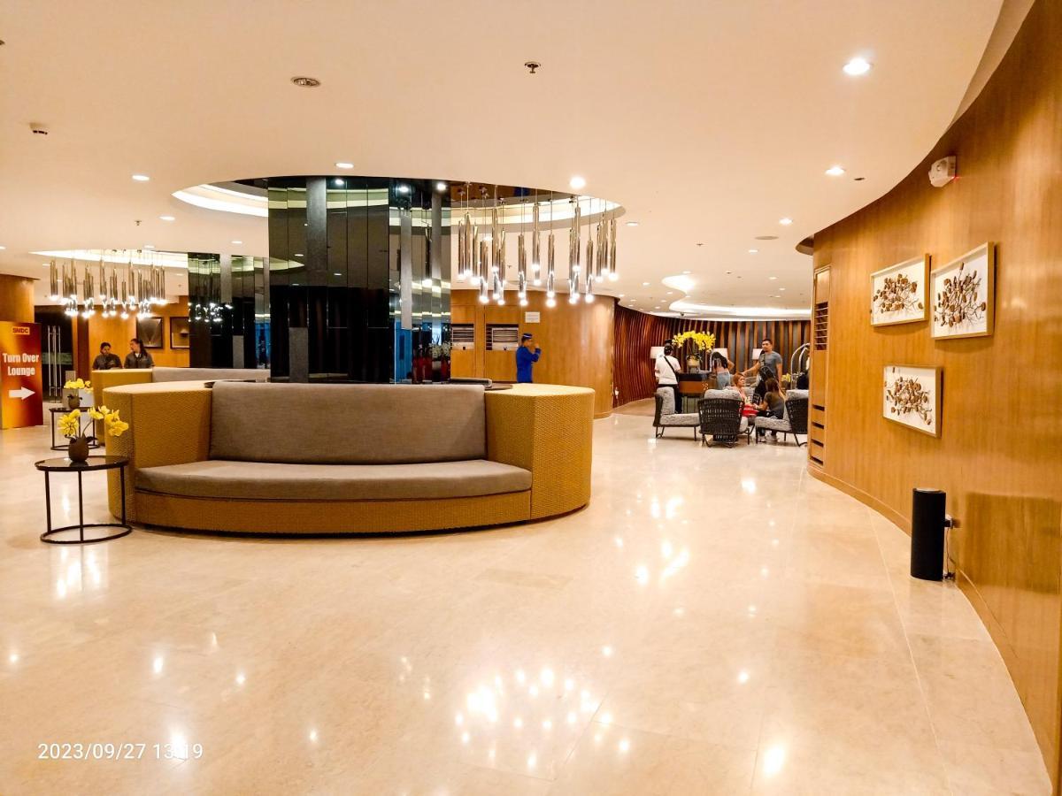 Shore 2 Residences 1Br Deluxe Room In Moa Complex Manilla Buitenkant foto