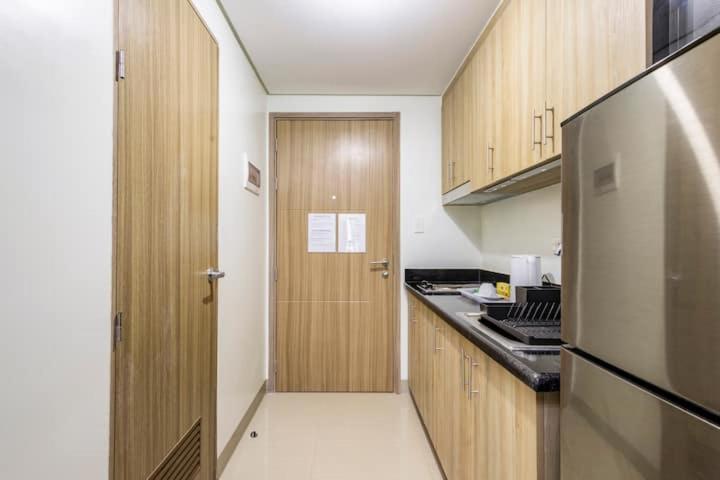 Shore 2 Residences 1Br Deluxe Room In Moa Complex Manilla Buitenkant foto
