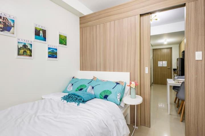 Shore 2 Residences 1Br Deluxe Room In Moa Complex Manilla Buitenkant foto