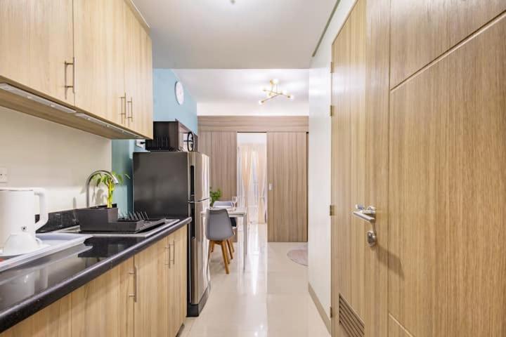 Shore 2 Residences 1Br Deluxe Room In Moa Complex Manilla Buitenkant foto